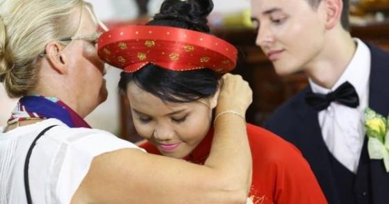 132 1 Co Dau Viet Co Tuoi Tho Co Cuc Va Cuoc Song Am Em Khi Lay Chong Phap