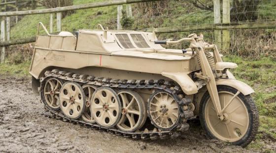 132 1 Choang Voi Vu Khi Di Nua Xe May Nua Xe Tang Cua Phat Xit Duc