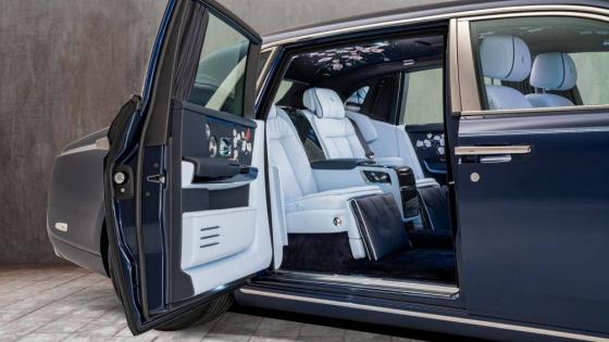 132 2 Can Canh Phien Ban Day Hoa Hong Cua Rolls Royce Phantom