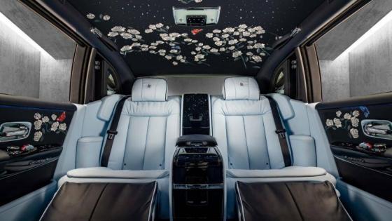 132 5 Can Canh Phien Ban Day Hoa Hong Cua Rolls Royce Phantom