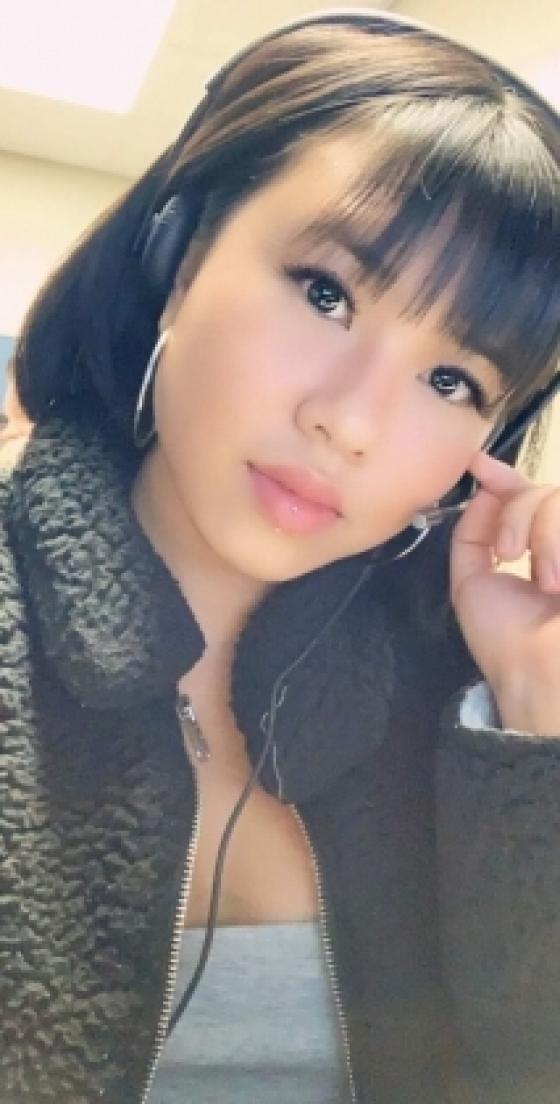 132 1 Co Gai Tu My Ve Viet Nam Di Hoc Nghe