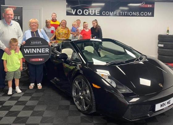 132 1 Cu Ba Trung Sieu Xe Lamborghini Gallardo Mui Tran Nhung Khong Biet Lai Xe