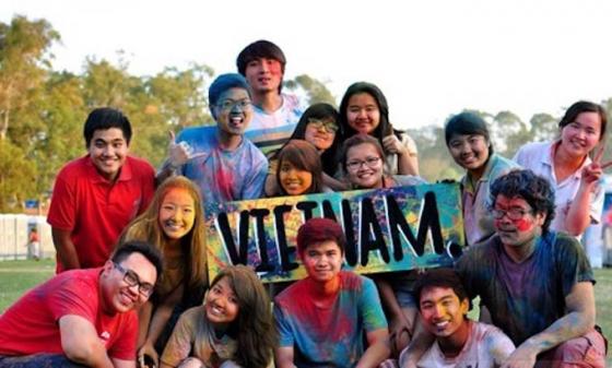 132 1 Du Hoc Sinh Viet Tai My Mat An Mat Ngu Lo Bi Truc Xuat
