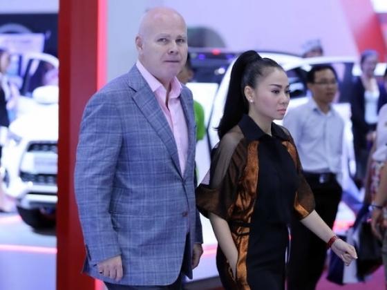 132 2 Lo Dien Nhung Sao Viet Lay Chong Tay Som No Toi Tan