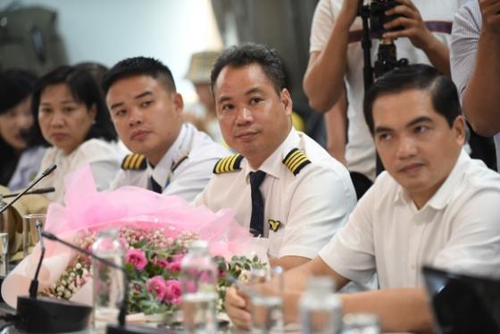 132 4 Tong Lanh Su Anh Don Phi Cong Anh Xuat Vien Cam On Viet Nam Tu Tan Day Long