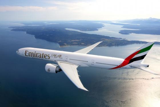132 1 Khach Di May Bay Cua Emirates Duoc Tra Chi Phi Y Te Neu Mac Covid 19