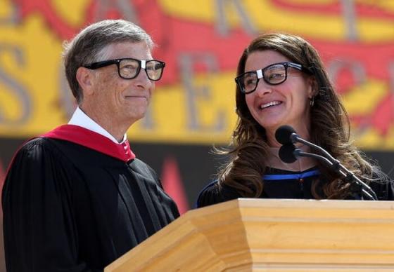 132 12 Tung Bi Bat Khong Biet Ngoai Ngu Va 12 Su That Thu Vi Khac Ve Bill Gates