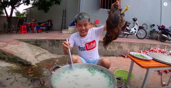 132 2 Con Trai Ba Tan Vlog Bi Xu Phat Vi Video Nau Chao Ga Nguyen Long