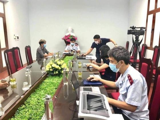 132 4 Con Trai Ba Tan Vlog Bi Xu Phat Vi Video Nau Chao Ga Nguyen Long