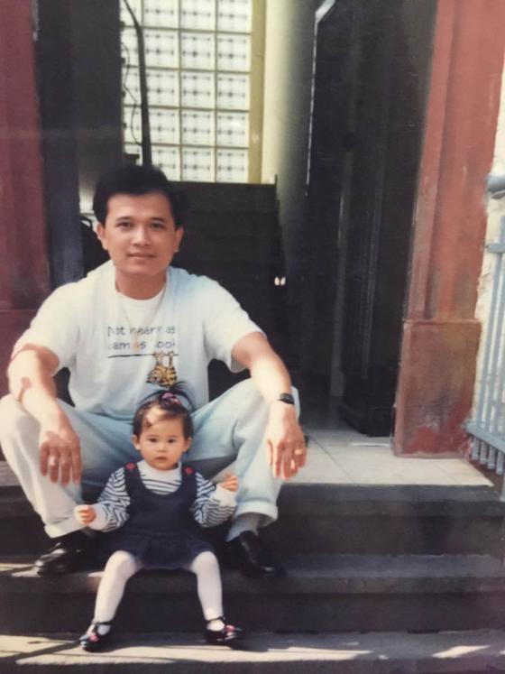 132 4 Gai Xinh Sinh Ra O Duc Lon Len Tai Nga Va Tro Ve Viet Nam Lam Tiep Vien Hang Khong Sau Khi Nha Pha San