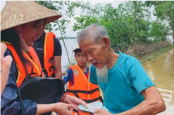 132 7 Thuy Tien A Co Nhieu Su Vua Thoi