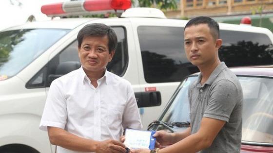 132 2 Vo Chong Ong Doan Ngoc Hai Lap Di Chuc De Lai 3 Ty Dong Lam Tu Thien