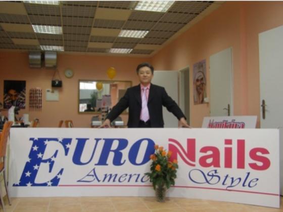 132 1 Viet Kieu Do Thuyen So Huu 20 Tiem Nail O Sec