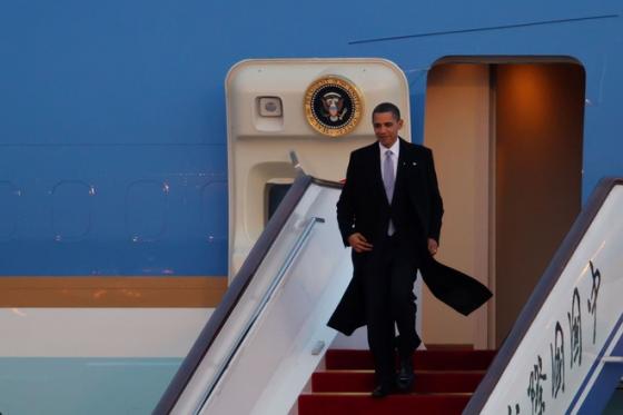 132 1 Ong Obama He Lo Chuyen Tham Trung Quoc Day Kich Tinh Bi Giam Sat Phai Thay Do Tham Chi Tam Trong Bong Toi