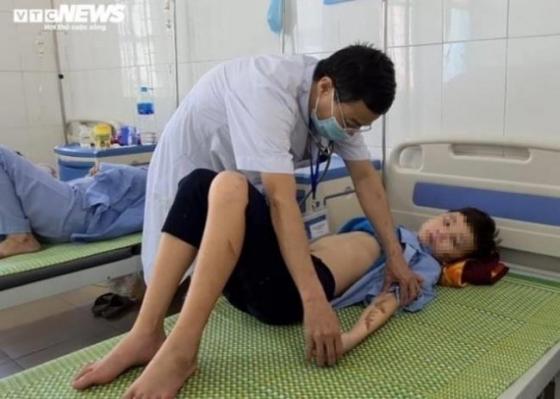 132 4 Nguoi Cha Bi Tam Than Va Gia Canh Ban Han Den Tham Thuong Cua Cau Be 15 Tuoi