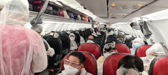 132 3 Ba Chuyen Bay Dua Nguoi Viet Tu Hon 20 Quoc Gia Ve Nuoc Da Ha Canh An Toan Tai Tan Son Nhat Ngay 3011