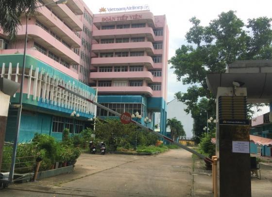 132 1 Tam Dinh Chi Cong Tac Xem Xet Sa Thai Tiep Vien Bn1342 Gay Hau Qua Nghiem Trong