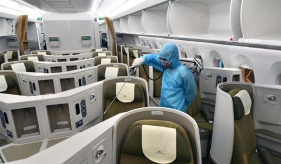 132 1 Thu Tuong Khong Gian Cach Xa Hoi Dien Rong Van Bay Giai Cuu Cong Dan