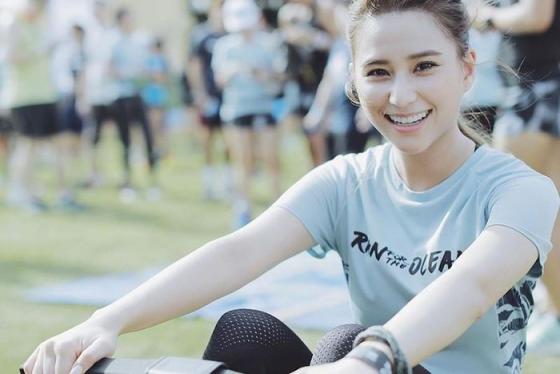 132 10 Anh Thanh Tich Hoc Tap Cuc Khung Cua Cac Ai Nu Nha Ty Phu The Gioi