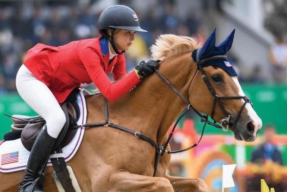 132 14 Anh Thanh Tich Hoc Tap Cuc Khung Cua Cac Ai Nu Nha Ty Phu The Gioi