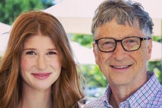 132 1 Anh Thanh Tich Hoc Tap Cuc Khung Cua Cac Ai Nu Nha Ty Phu The Gioi