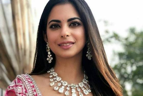 132 2 Anh Thanh Tich Hoc Tap Cuc Khung Cua Cac Ai Nu Nha Ty Phu The Gioi