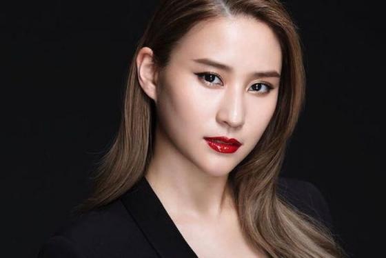 132 8 Anh Thanh Tich Hoc Tap Cuc Khung Cua Cac Ai Nu Nha Ty Phu The Gioi