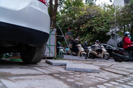 132 2 Chiu Noi Khong Via He Lat Da Ben 70 Nam Chua Kho Vua Oto Da Do Tran Ngap