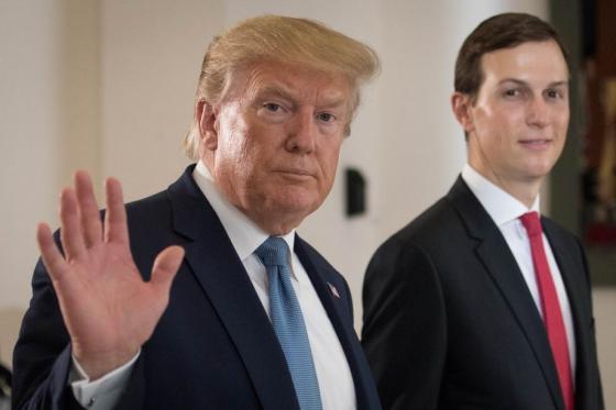 132 1 Cong Viec Cua Cac Co Van Nhatrang La Gi Khi Ong Trump Roi Nhiem So