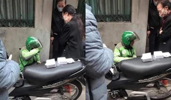 132 8 Rong Ra Muu Sinh Can Tet Nu Sinh Vien Bi Luu Manh Lua Lay Mat Dien Thoai Khoc Nuc No Giua Duong