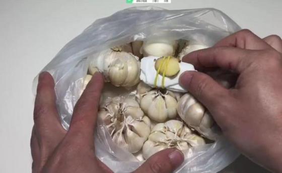 132 5 Phuong Phap Bao Quan Rat Hay Giup Gung Toi Va Khoai Tay Khong Lo Bi Moc Mam