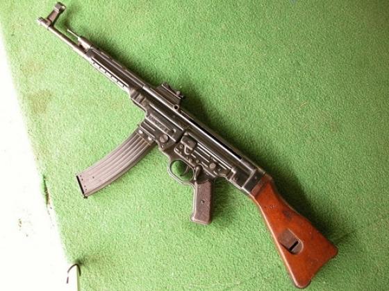 Stg-44 - Loại súng bị Hitler hắt hủi nhưng lại vô cùng đáng sợ