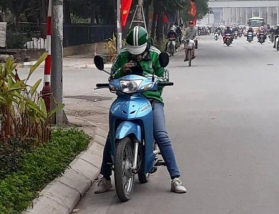 132 2 Luong Khong Du Song Phai Ngua Tay Xin Bo Me Thay Giao Bo Nghe Di Chay Xe Om