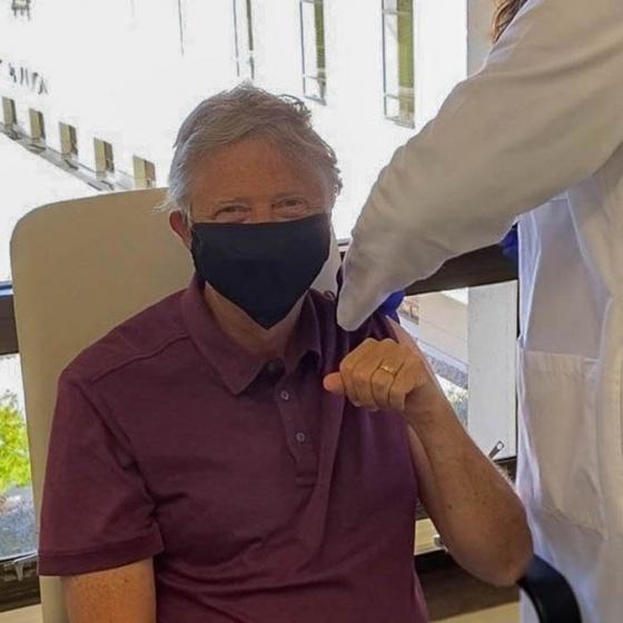 132 1 Ty Phu Bill Gates Tiem Vaccine Covid 19
