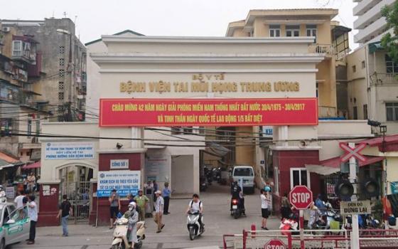 132 1 Benh Nhan Covid 19 Tung Den Kham Tai Benh Vien Tai Mui Hong Trung Uong Bo Y Te Yeu Cau Ung Pho Khan Cap