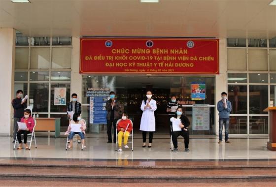 132 2 Benh Nhi So Sinh Dau Tien Mac Covid 19 Tai Viet Nam Khoi Benh