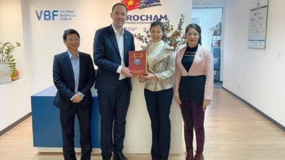 132 1 Vinh Phuc Tan Nu Pgd So 31 Tuoi Co Tin Nhiem Cao Bo Xa 5 Ung Vien Khac