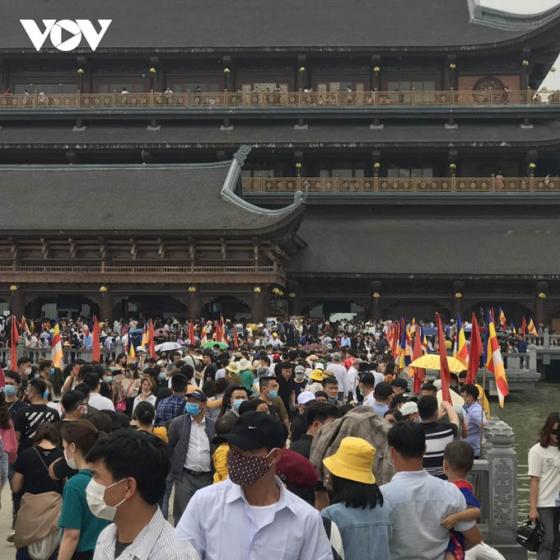 132 1 Trai Nghiem Mot Ngay Chen Lan Xo Day Den Nghet Tho O Chua Tam Chuc