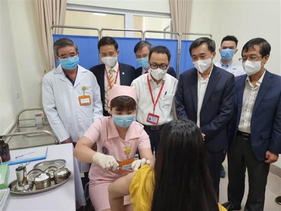 132 1 Chuan Bi Tiem Thu Nghiem Vaccine Covid 19 Thu 2 Cua Viet Nam Cho 30 Nguoi