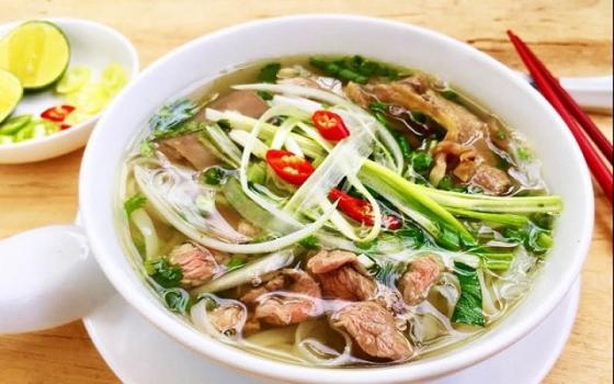 Nấu phở khó nhất là nước dùng, trọn bộ bí kíp nấu nước dùng phở bò ngon ngọt nhất