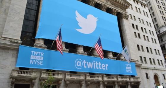 Twitter chặn một số tài khoản đăng lại từ trang web mới của Trump