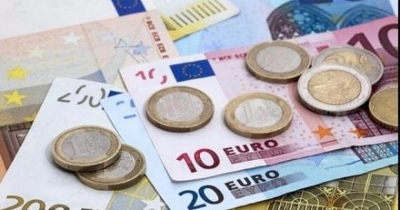 132 1 Song O Duc Can Toi 800 Euro  Thang Moi Du Song
