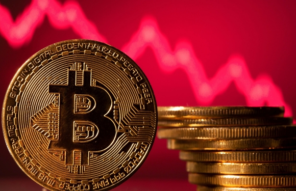 Bitcoin thủng mốc 30.000 USD, có tiếp tục lao dốc?