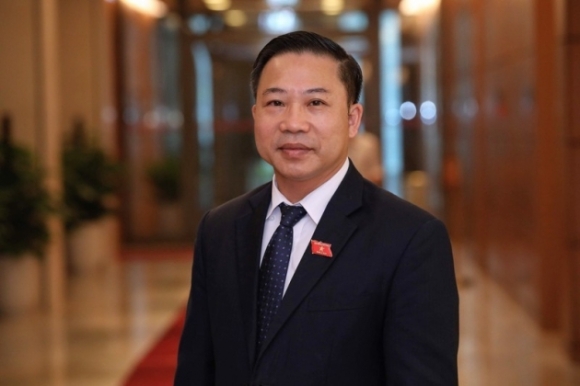 1 Tu Lan Song Nguoi Dan Un Un Ve Que Can Co Tam Nhin Dai Han Ve Luc Luong Lao Dong