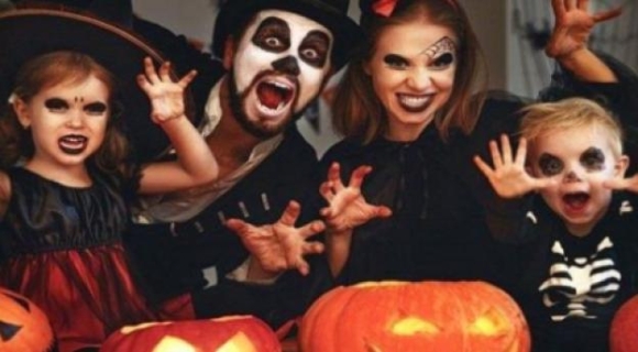 2 Bi An Ve Nguon Goc Ngay Hoi Halloween