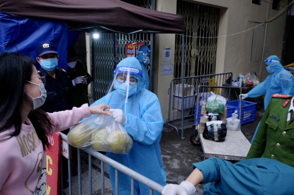 1 Tin Sang 13 12 Bo Y Te Chap Thuan De Nghi Cua Ha Noi Xac Dinh Ca Covid 19 Qua Test Nhanh