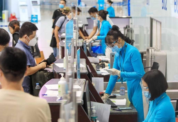 1 Dau Nam Lien Tiep Mo Lai Cac Duong Bay Quoc Te Tin Vui Cho Kieu Bao Ve Nuoc