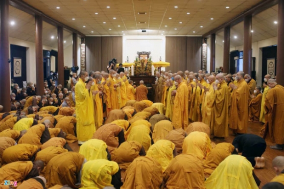 3 Hang Nghin Nguoi Tien Biet Thien Su Thich Nhat Hanh