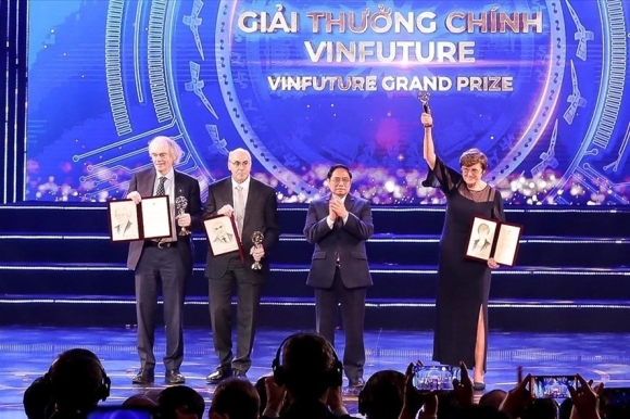 4 Lan Dau Tien Trong Lich Su Vingroup Bao Lo Lo 7500 Ty Dong Nam 2021