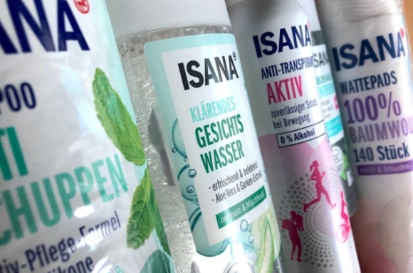 1 Ai Thuc Su Dung Sau Isana Von Rossmann